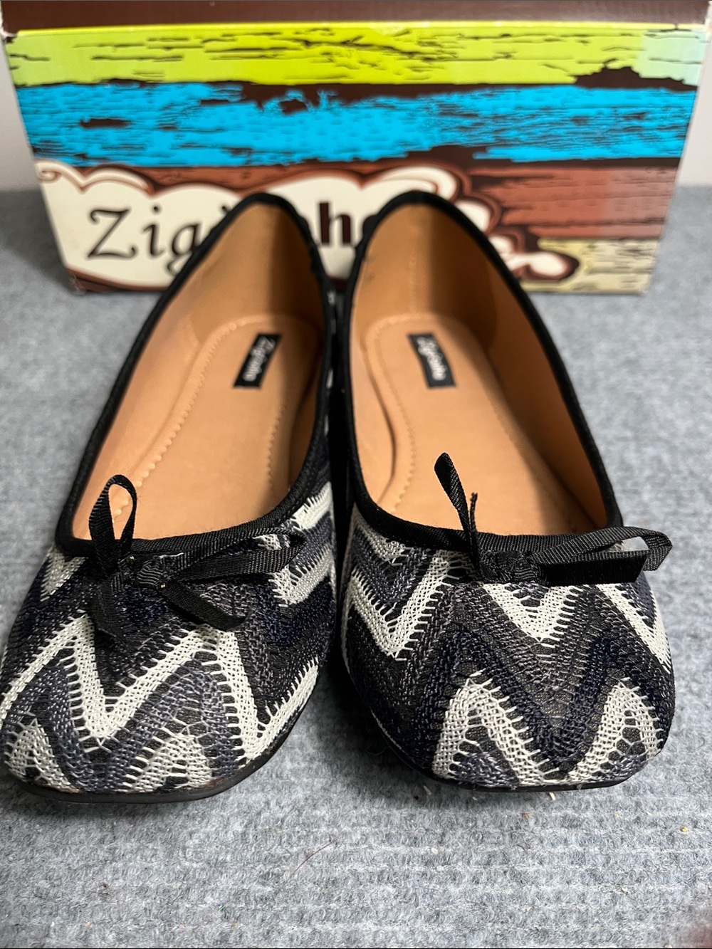 Zigi Soho Black & White Chevron Knit Ballet Flats